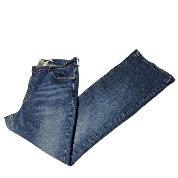 Old Navy Boot Cut Low Rise Jeans Womens Size 37 Waist Medium Wash Denim Pants - Picture 1 of 5